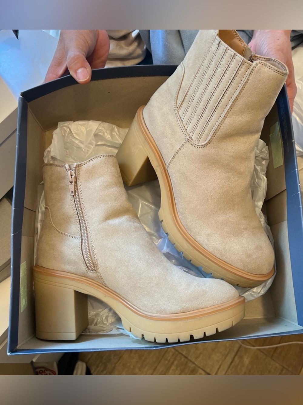 Universal Thread Cream Suede Lug Heel Chelsea Boots